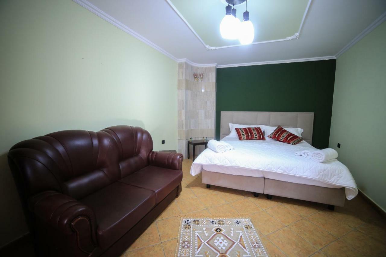 Kaloshi Holiday home Kruje